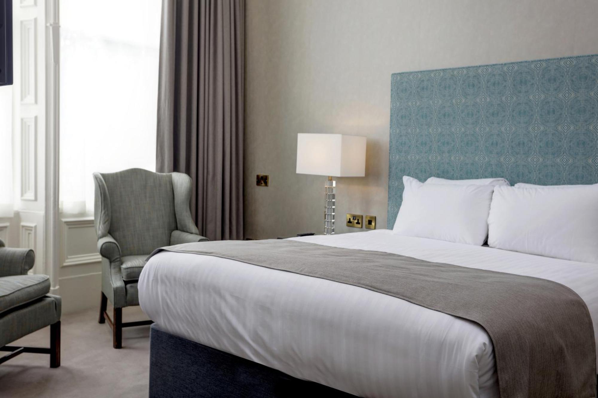 The Bruntsfield Hotel Единбург Стая снимка